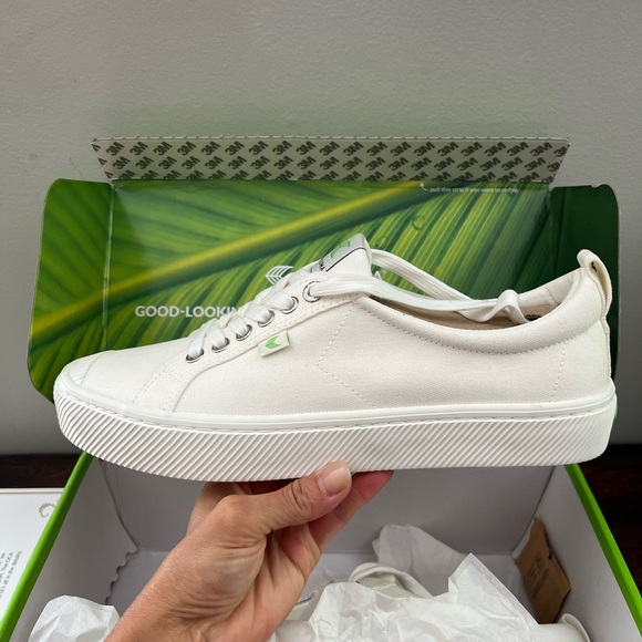 Cariuma Other - NEW IN BOX Cariuma OCA Low Off White Canvas Summer Sneaker 9.5 mens 42